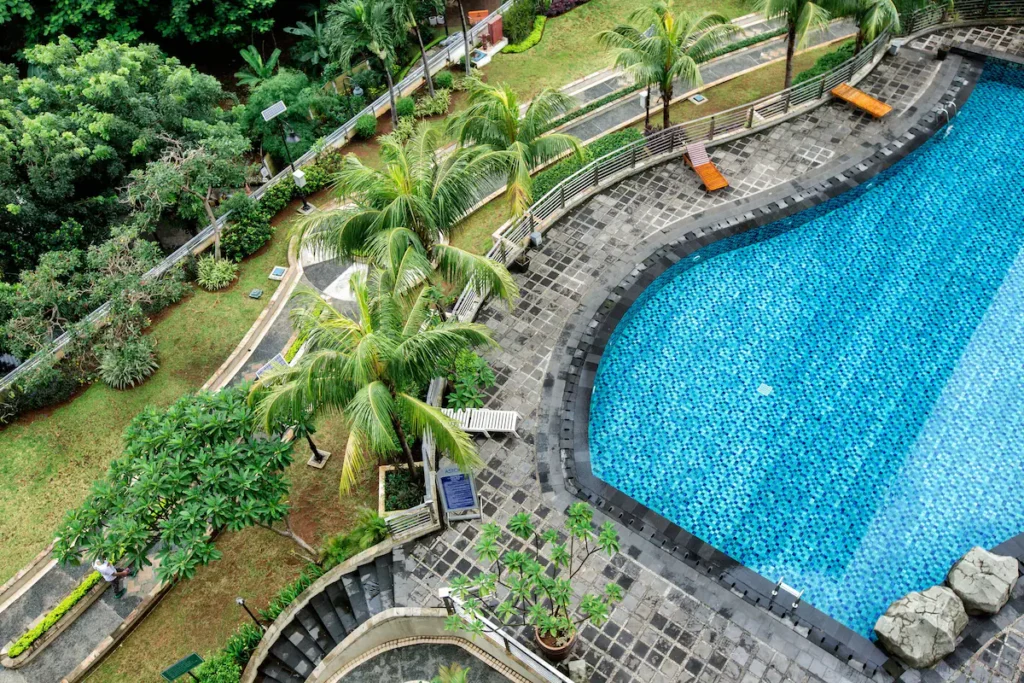 Kolam Renang Horison Ultima Suites & Residences Rasuna Jakarta